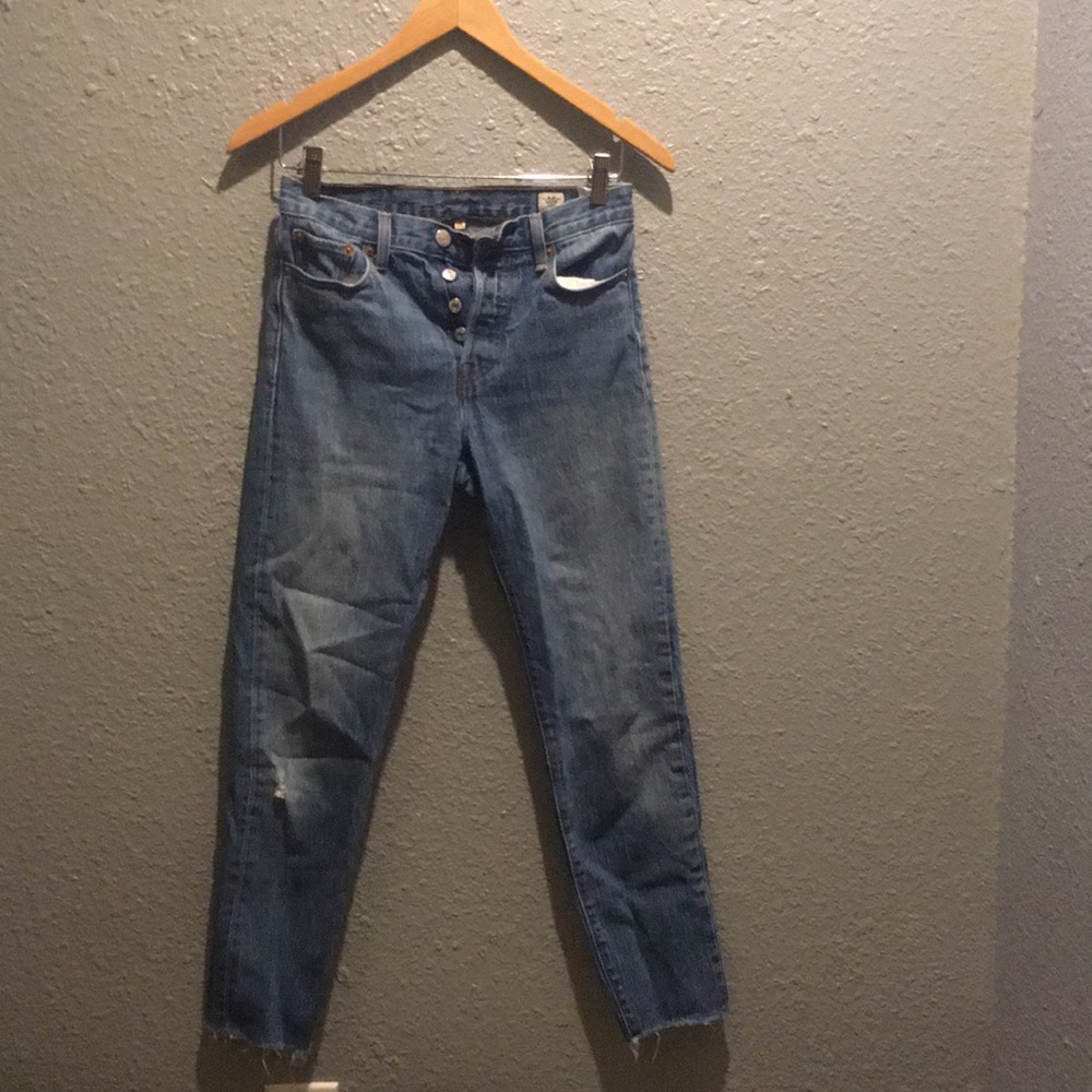 Levi Wedgie Fit Jeans (As seen in Kylie Jenner)
